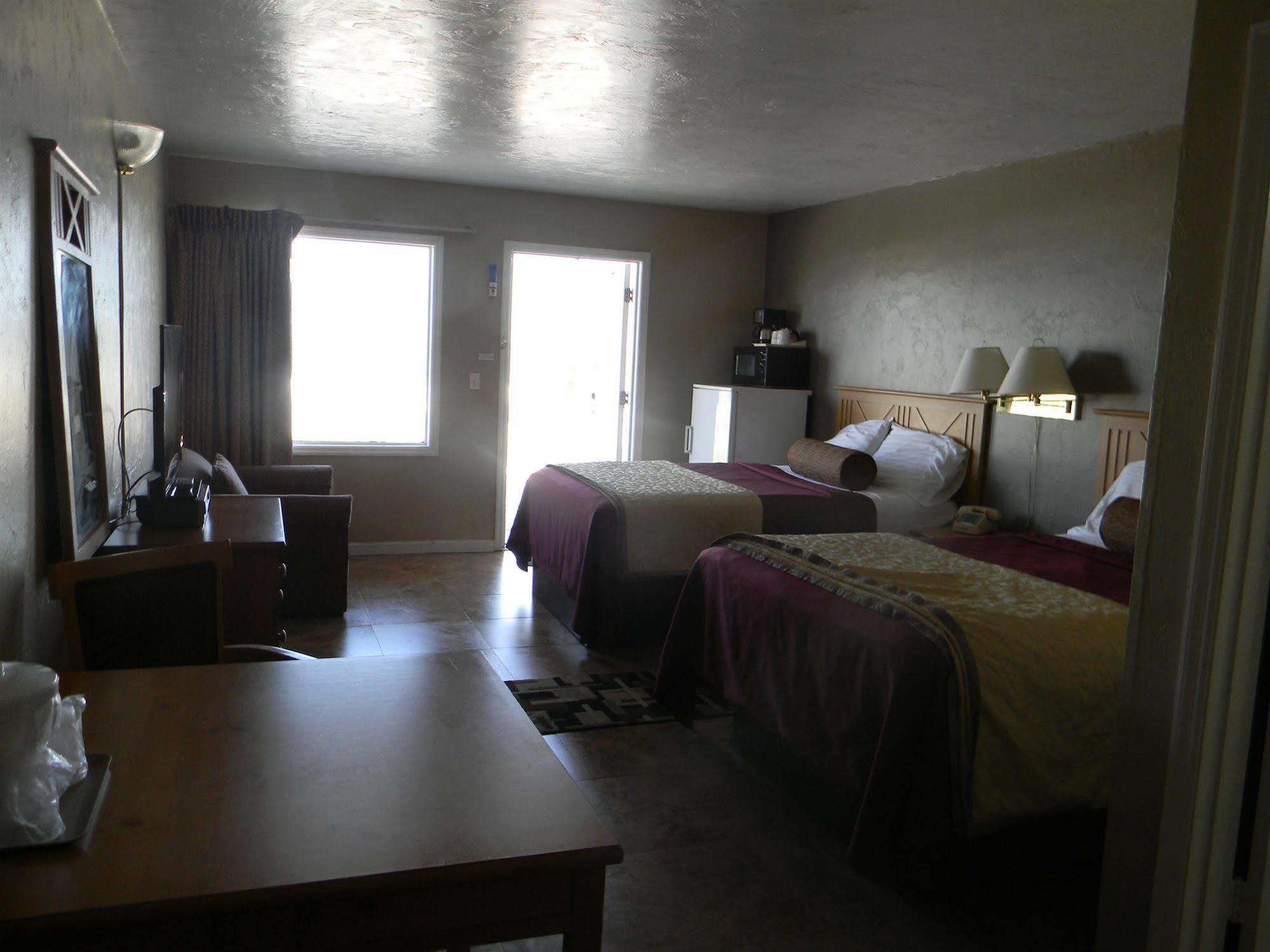Topaz Motel - フラッグラー・ビーチ エクステリア 写真