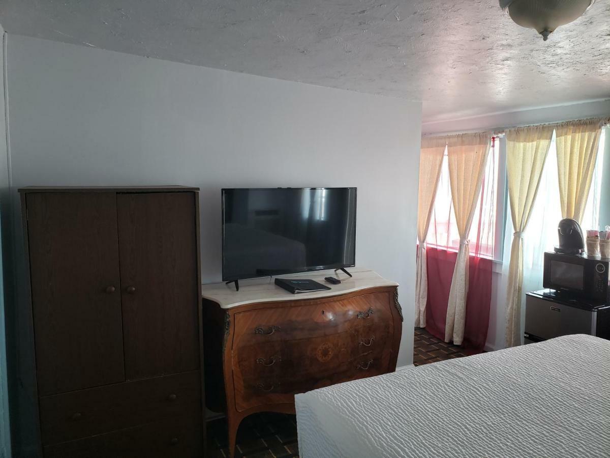 Topaz Motel - フラッグラー・ビーチ エクステリア 写真