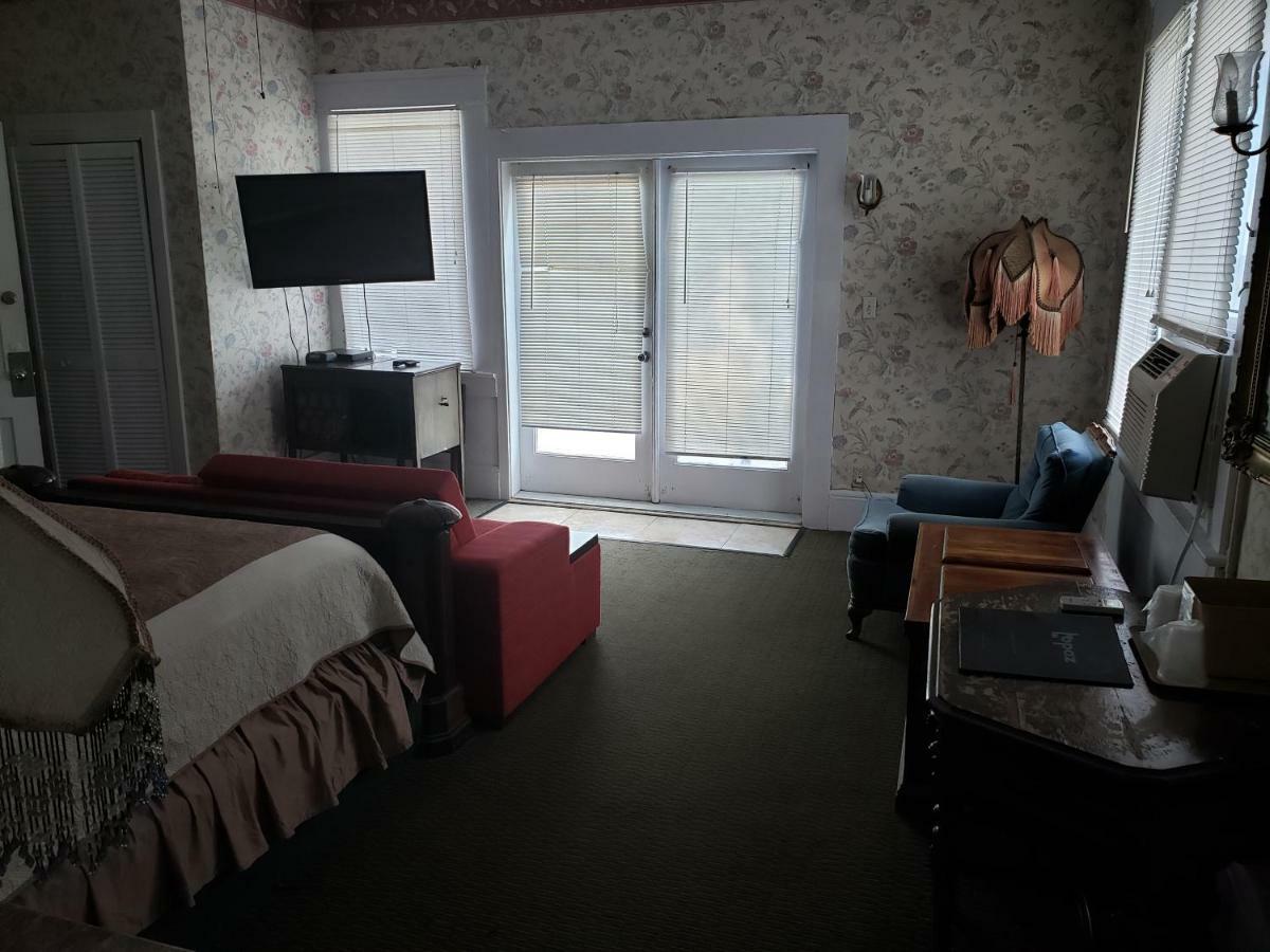 Topaz Motel - フラッグラー・ビーチ エクステリア 写真